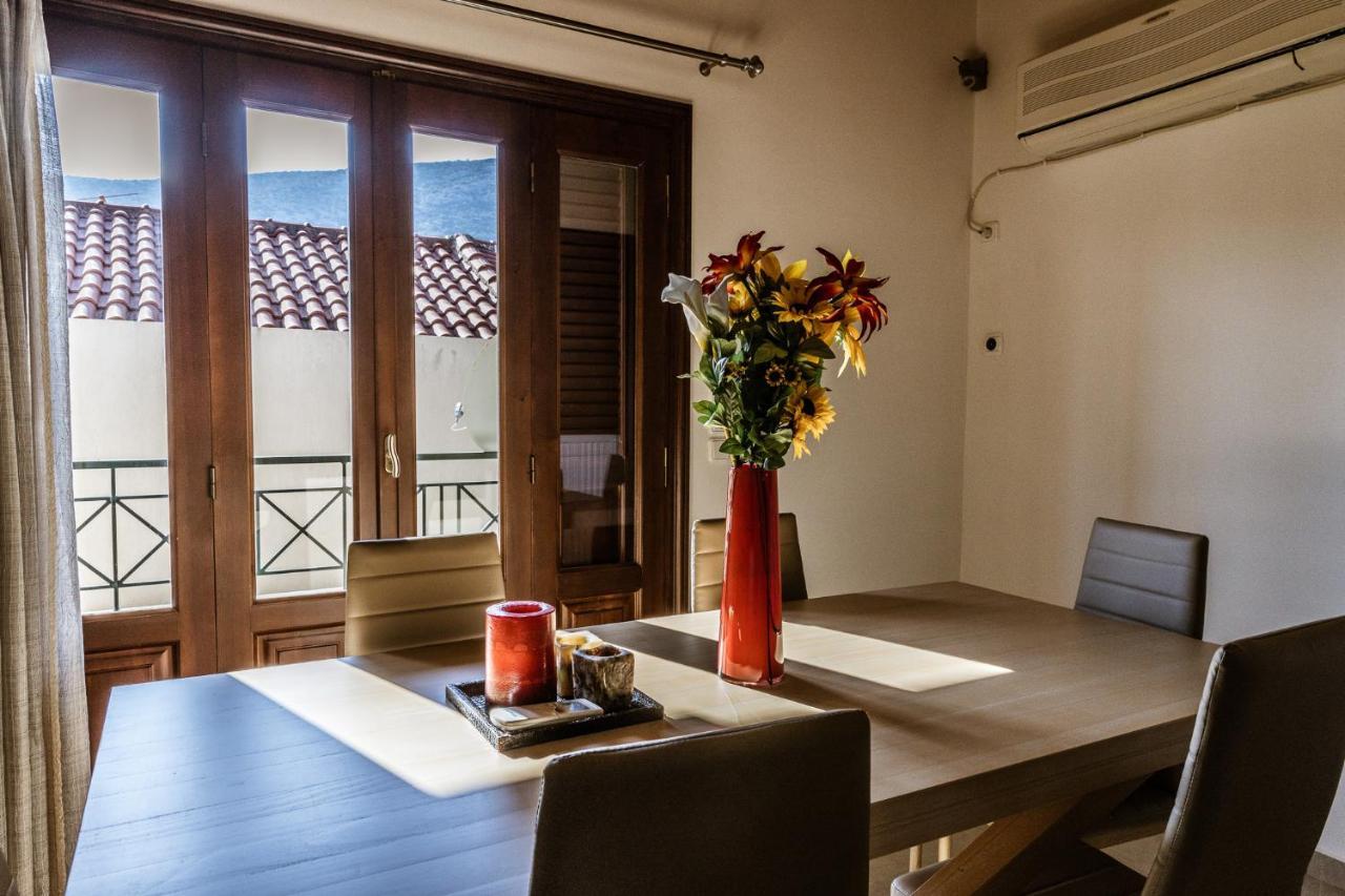 Cactus Maisonette Near Airport Villa ปอร์โตราฟตี ภายนอก รูปภาพ