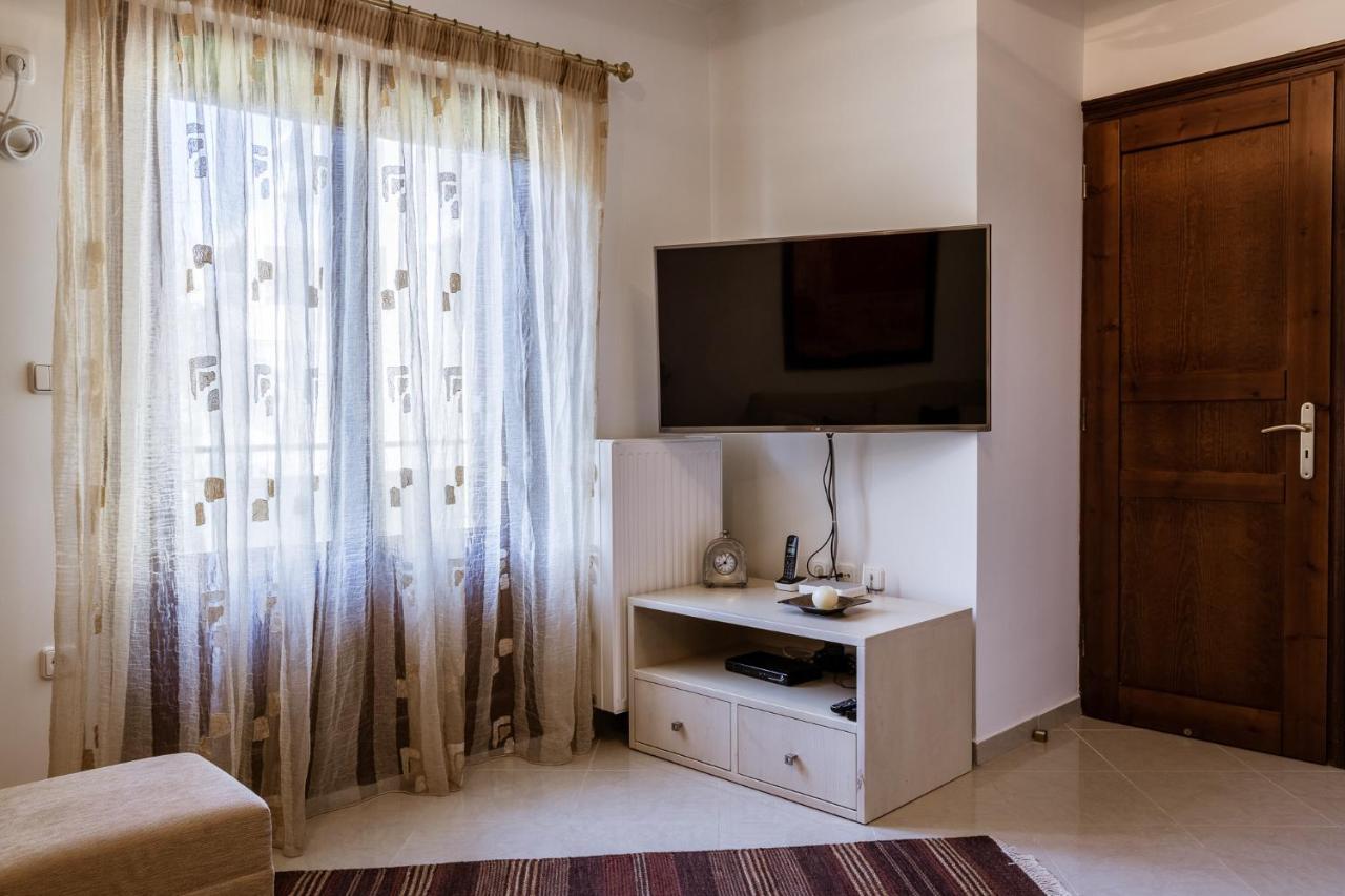 Cactus Maisonette Near Airport Villa ปอร์โตราฟตี ภายนอก รูปภาพ